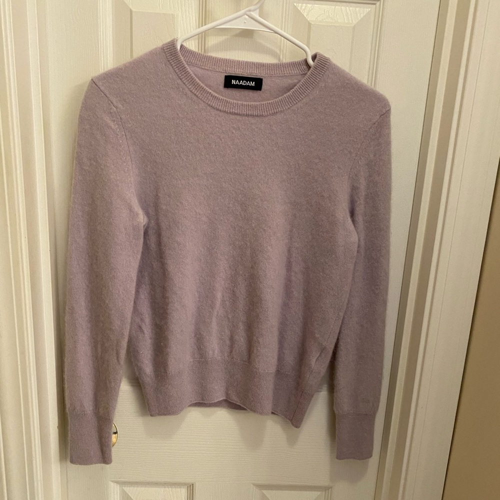 Naadam 100% cashmere sweater ribbed cuffs and hem soft